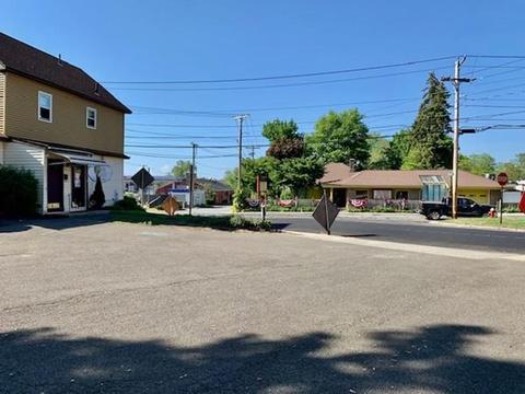 477 Britton St, Chicopee, MA 01020 photo 2