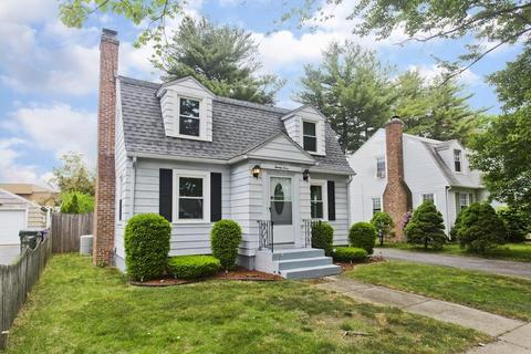 23 Lucerne Rd, Springfield, MA 01119 photo 2
