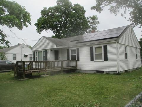 58 Glencoe St, Springfield, MA 01104 photo 3