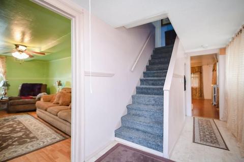 49 Armory St, Springfield, MA 01105 photo 14