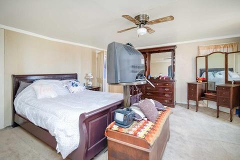 49 Armory St, Springfield, MA 01105 photo 18