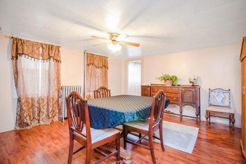 49 Armory St, Springfield, MA 01105 photo 4