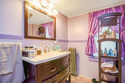 49 Armory St, Springfield, MA 01105 photo 11