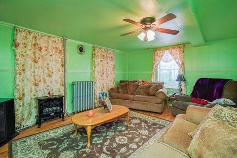 49 Armory St, Springfield, MA 01105 photo 3