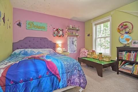 8 Lilac Ln, Worcester, MA 01607 photo 27