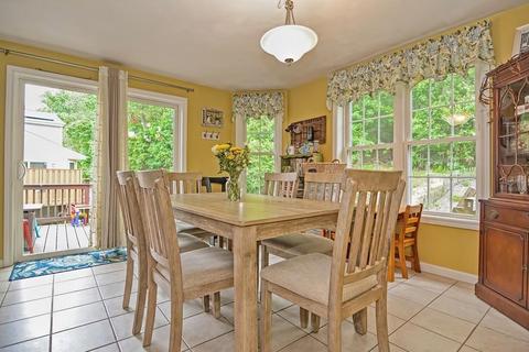 8 Lilac Ln, Worcester, MA 01607 photo 18