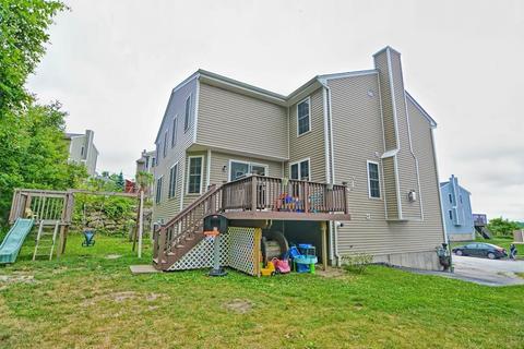 8 Lilac Ln, Worcester, MA 01607 photo 4