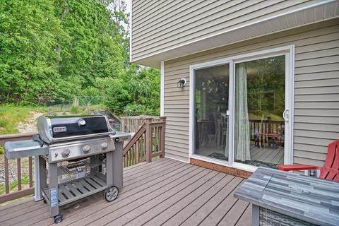 8 Lilac Ln, Worcester, MA 01607 photo 6