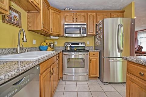 8 Lilac Ln, Worcester, MA 01607 photo 17