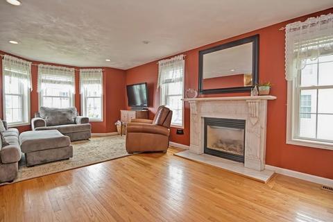 8 Lilac Ln, Worcester, MA 01607 photo 13