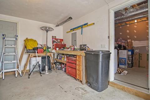 8 Lilac Ln, Worcester, MA 01607 photo 38