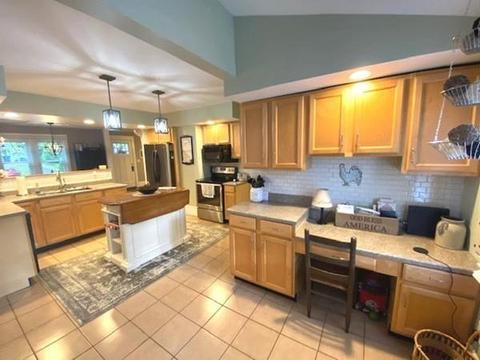 79 Ely Ave, West Springfield, MA 01089 photo 21
