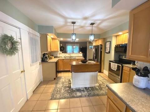 79 Ely Ave, West Springfield, MA 01089 photo 18