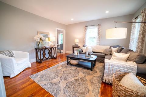 10 E Green St, Easthampton, MA 01027 photo 4
