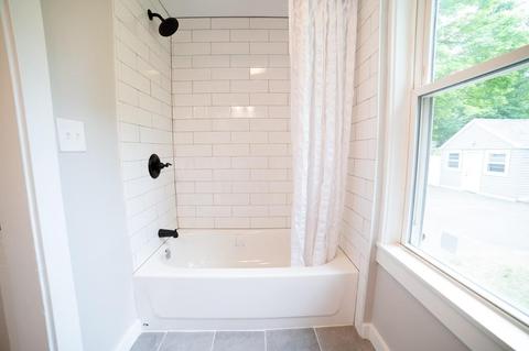 10 E Green St, Easthampton, MA 01027 photo 14