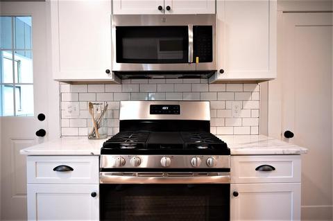 10 E Green St, Easthampton, MA 01027 photo 8