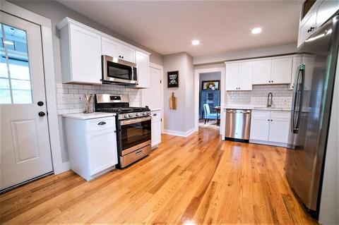 10 E Green St, Easthampton, MA 01027 photo 9