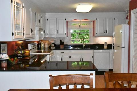 25 Merrill Dr, Atkinson, NH 03811 photo 2