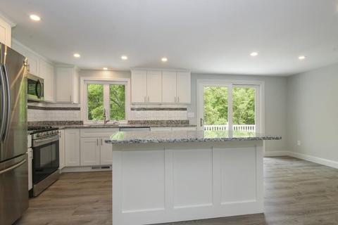 47 Fearing Hill Rd, Wareham, MA 02576 photo 6