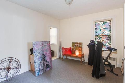 7 Lund St, Worcester, MA 01607 photo 9
