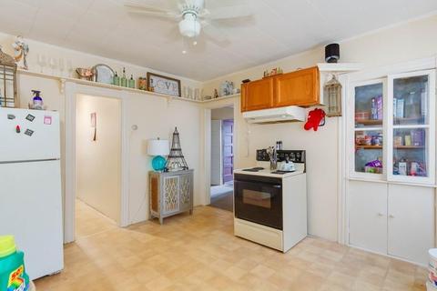 7 Lund St, Worcester, MA 01607 photo 4