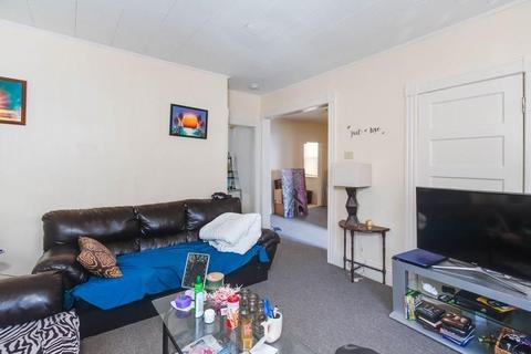 7 Lund St, Worcester, MA 01607 photo 8