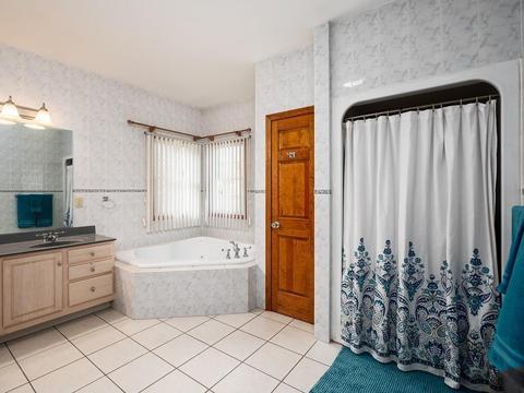 187 Lake Ave, Fall River, MA 02721 photo 24