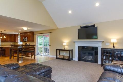9 Mountain Laurel Rd, Ayer, MA 01432 photo 9