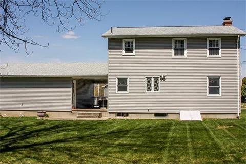37 Moreau Dr, Chicopee, MA 01020 photo 2