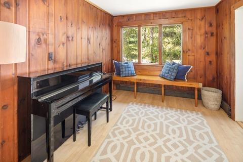 138 Central St, Hingham, MA 02043 photo 6