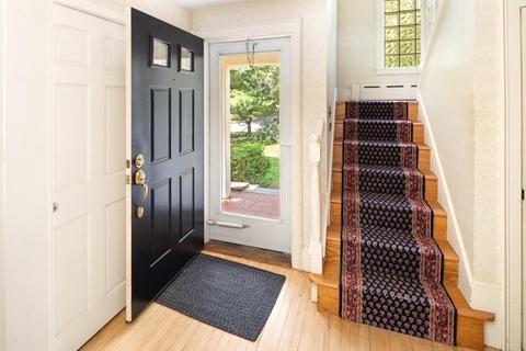 138 Central St, Hingham, MA 02043 photo 4