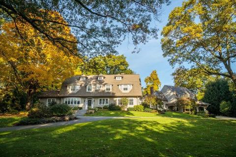 67 Longfellow Rd, Wellesley, MA 02481 photo 1