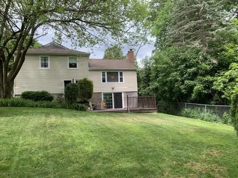29 Longfellow Dr, Longmeadow, MA 01106 photo 3