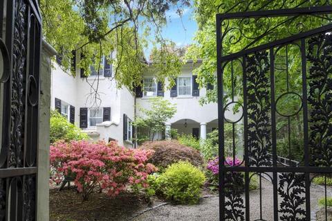 39 Clyde St, Brookline, MA 02467 photo 6