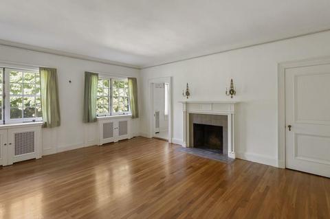 39 Clyde St, Brookline, MA 02467 photo 21