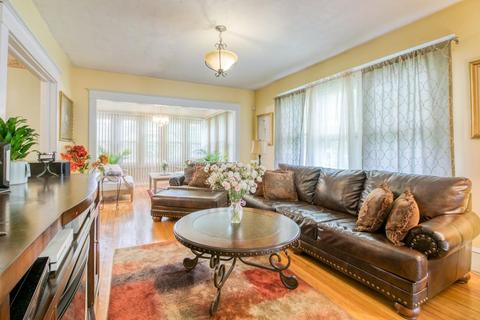 11 Old Point St, Springfield, MA 01109 photo 14