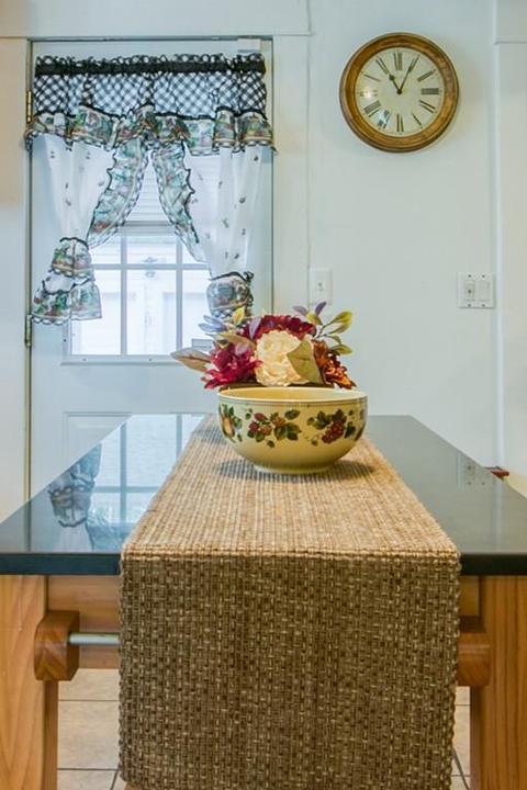 11 Old Point St, Springfield, MA 01109 photo 8