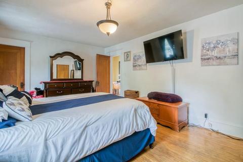 11 Old Point St, Springfield, MA 01109 photo 22