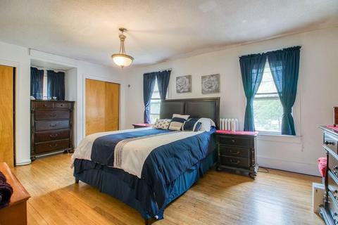 11 Old Point St, Springfield, MA 01109 photo 21