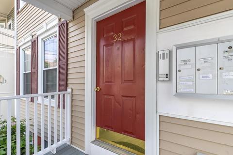 32 Marie Ave, Everett, MA 02149 photo 4