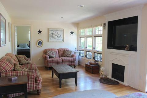 25 Mendon St, Upton, MA 01568 photo 11