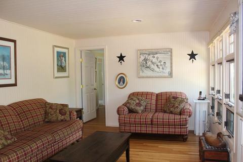 25 Mendon St, Upton, MA 01568 photo 13