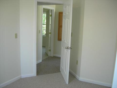 8 Beverly Cv, Worcester, MA 01604 photo 13