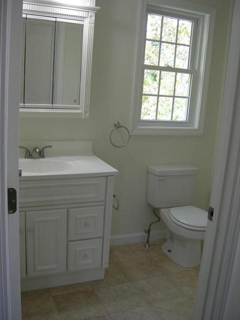 8 Beverly Cv, Worcester, MA 01604 photo 10
