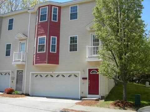 8 Beverly Cv, Worcester, MA 01604 photo 2