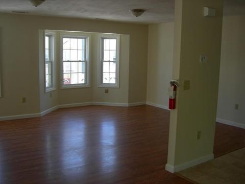8 Beverly Cv, Worcester, MA 01604 photo 6