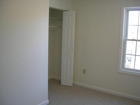 8 Beverly Cv, Worcester, MA 01604 photo 12