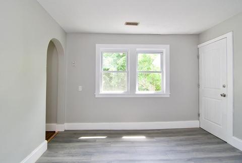 72 Clifton Ave, Springfield, MA 01105 photo 34