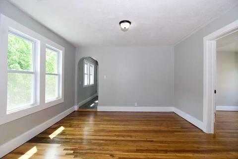 72 Clifton Ave, Springfield, MA 01105 photo 30