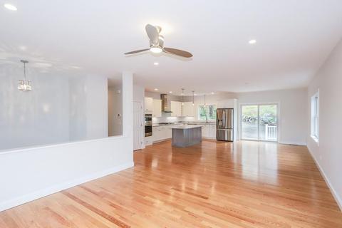 20 Causeway St, Gloucester, MA 01930 photo 3